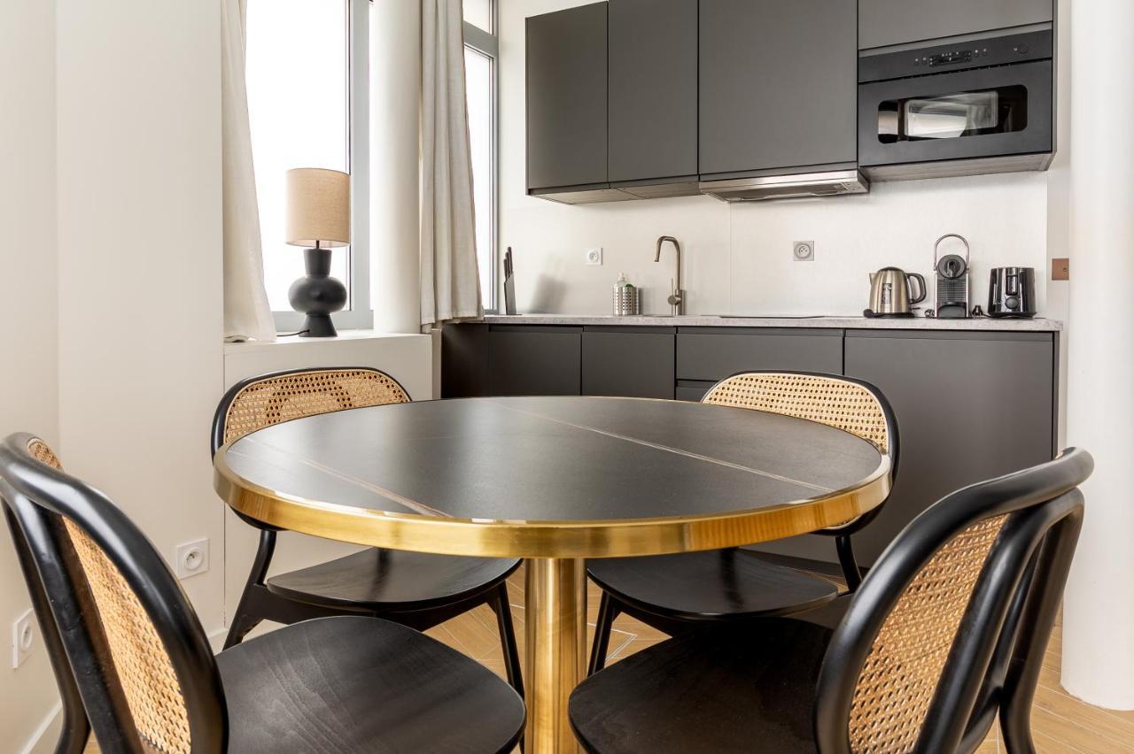 Lovely Apartment Close To Eiffel Tower Paris Ngoại thất bức ảnh